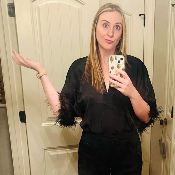 Meet your Posher, Lindsey - Picture 3 of 3